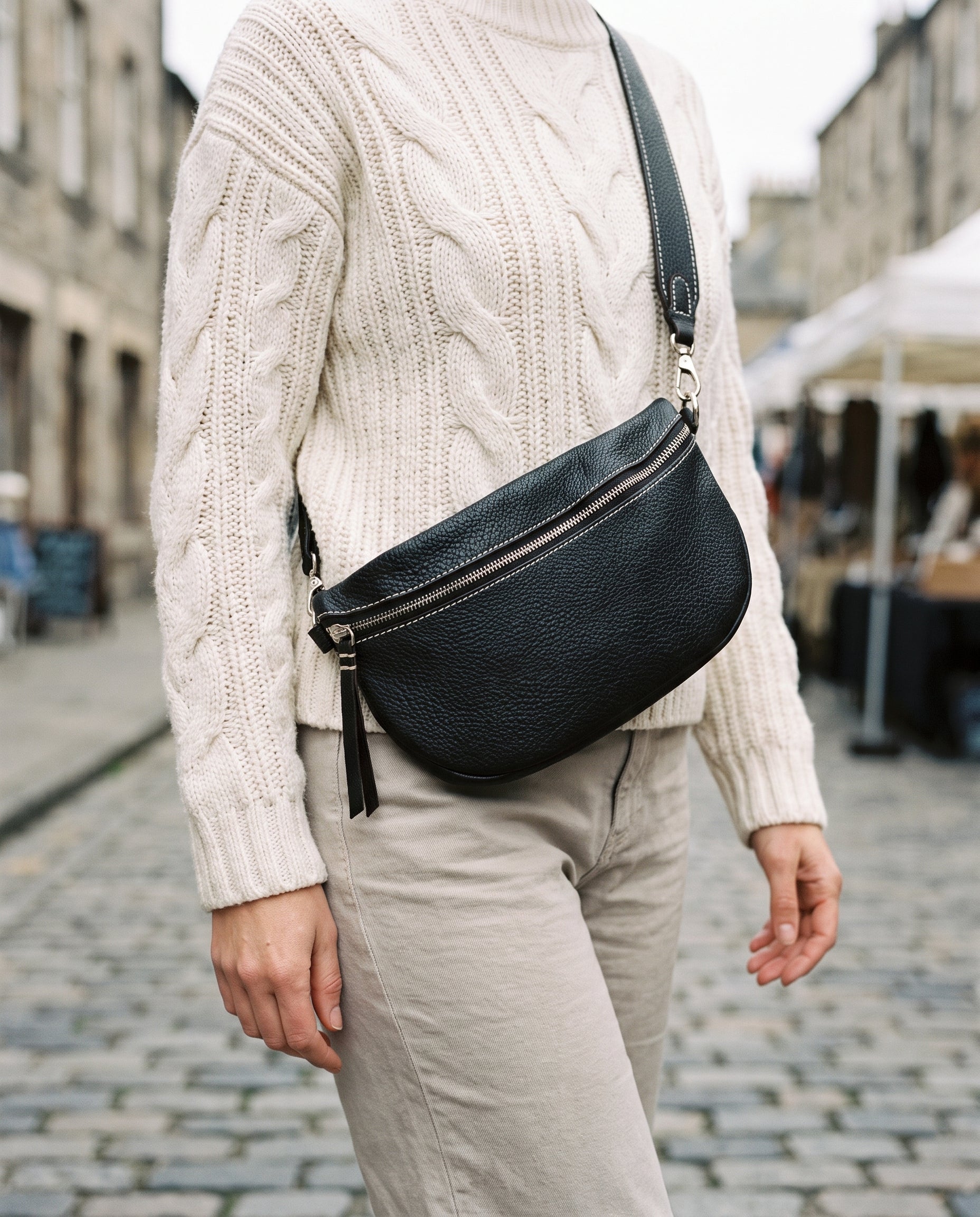 Alysse Sling Bag - Black