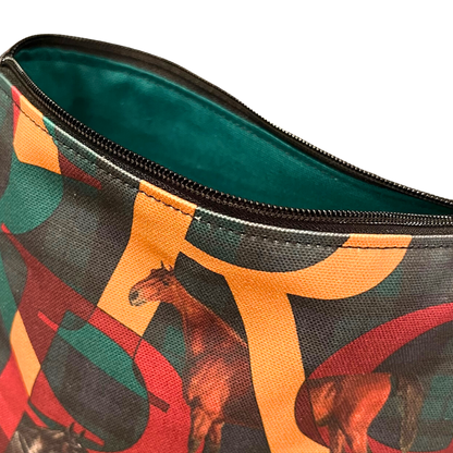Stable Pouch Medium in Double R Equestrian