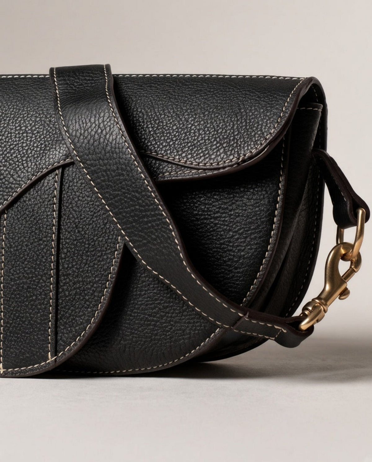Windsor Saddle Bag - Black
