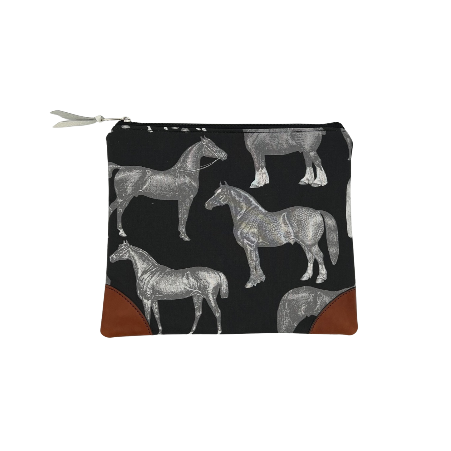 Stable Pouch Small in Equus- 4 color options